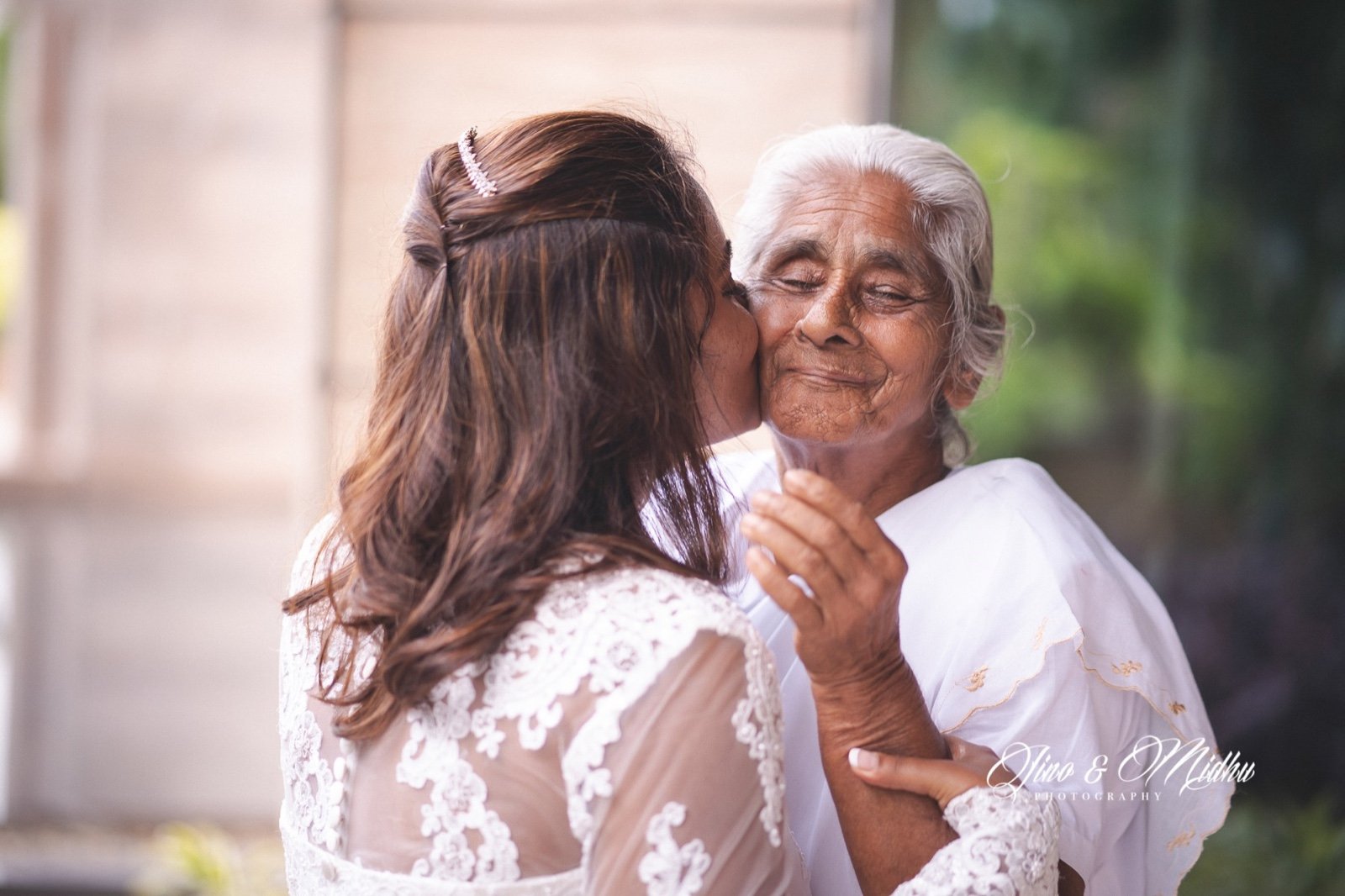Sneha and John candid wedding photography Kochi 02